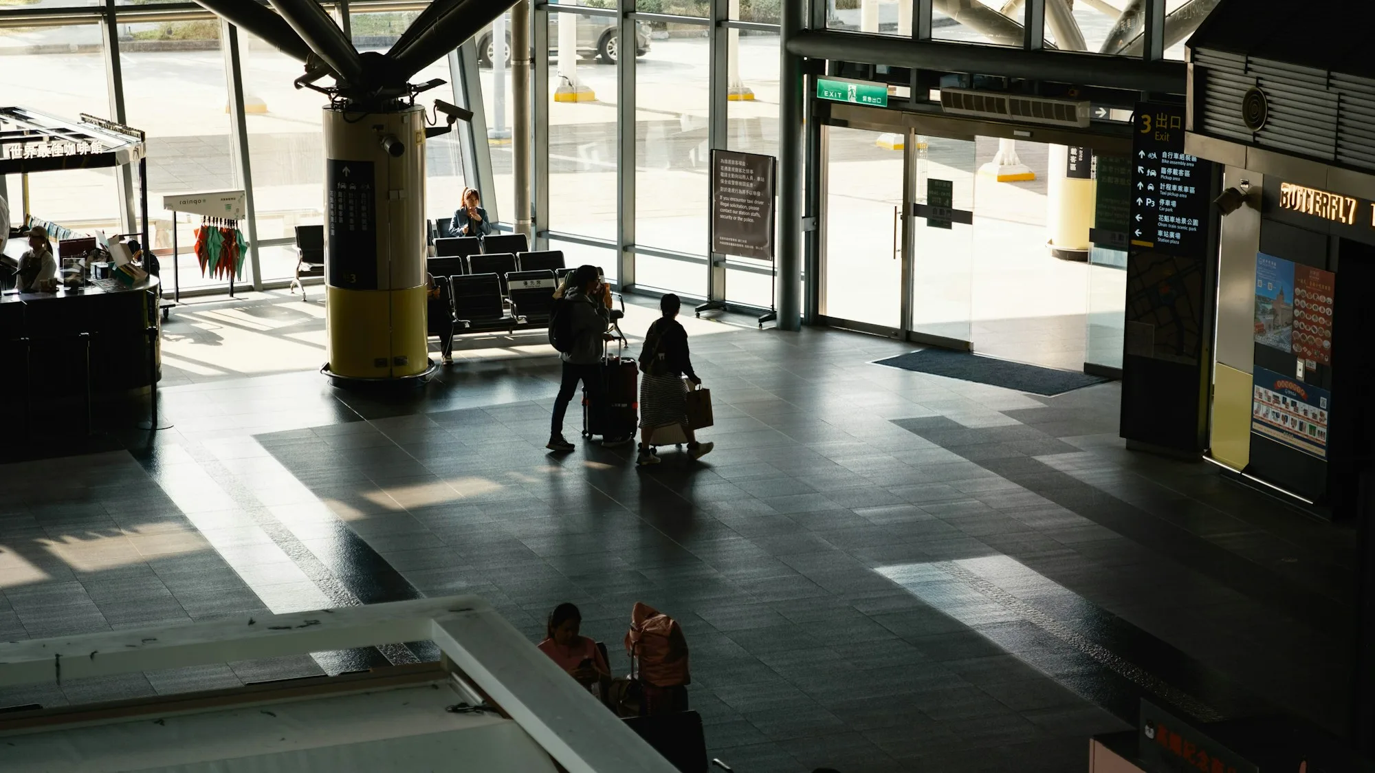 Cómo llegar al aeropuerto El Dorado: tiempos, TransMilenio y opciones